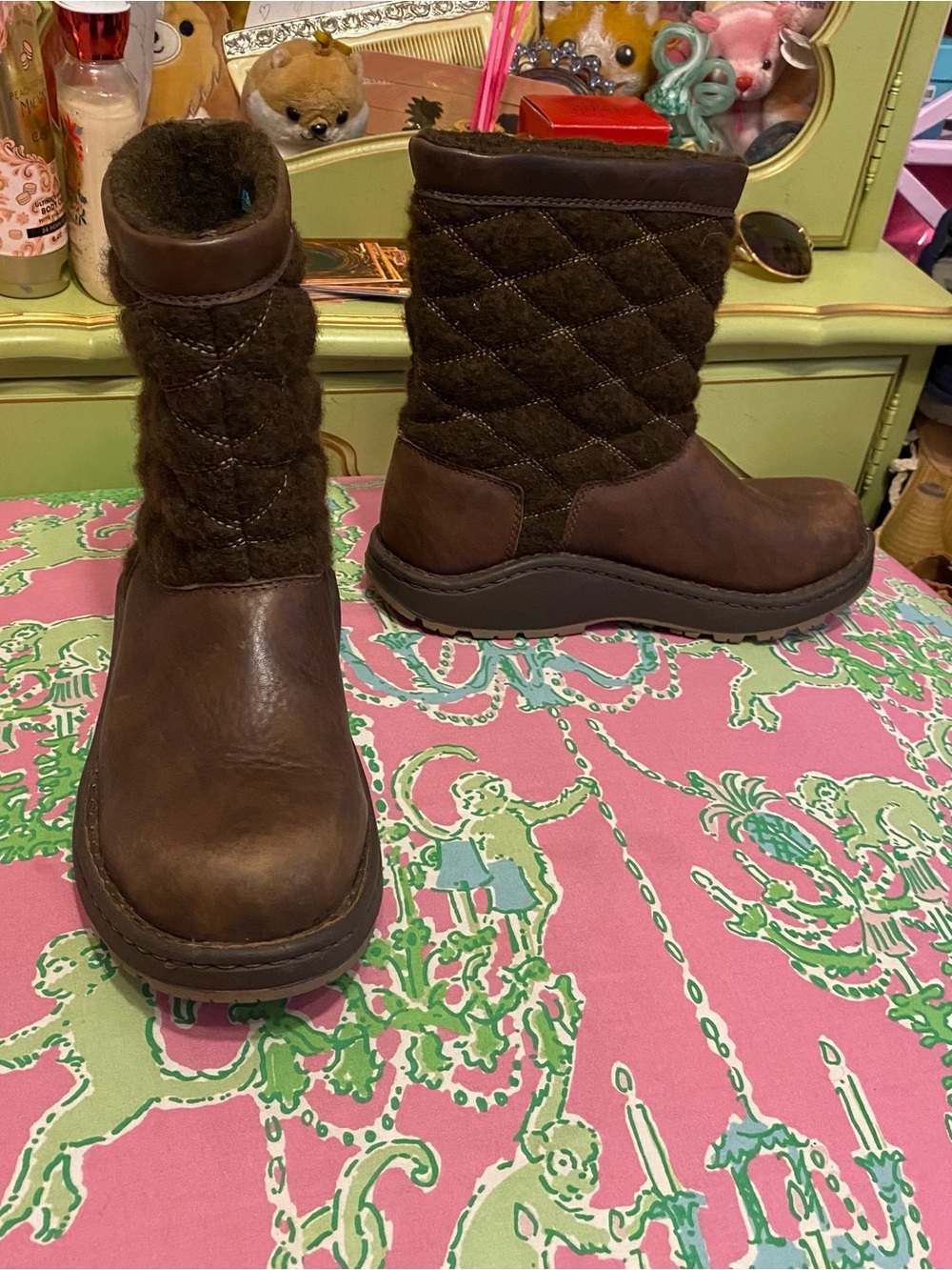 Chaco brown Arbora Wool Waterproof Boots size 7